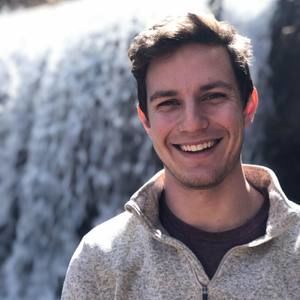 Meet your Posher, Louis